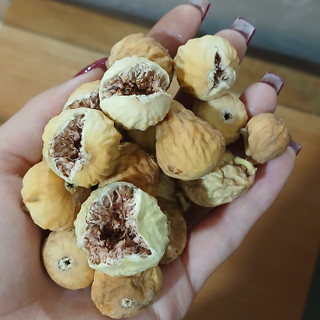انجیر خشک استهبان ممتاز بسته یه کیلویی